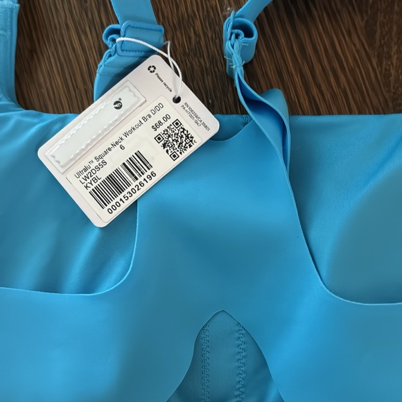 NWT Lululemon Ultralu workout bra D/DD size 6 - Picture 2 of 2